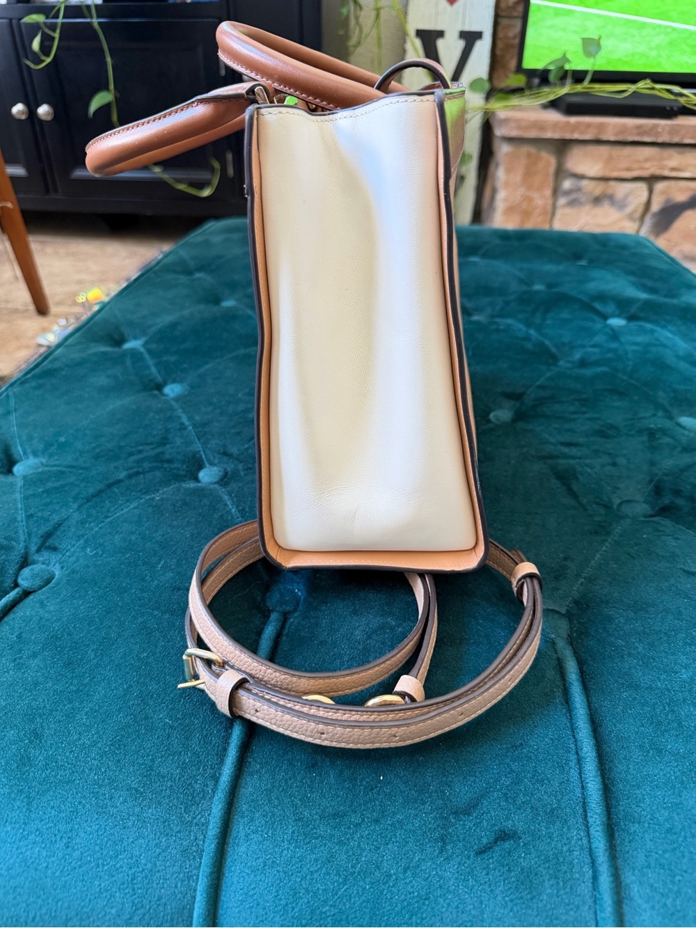 Kate Spade Reegan Satchel - Picture 2 of 16